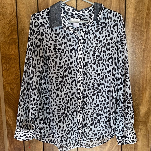 Chico's - Picture 1 of 3